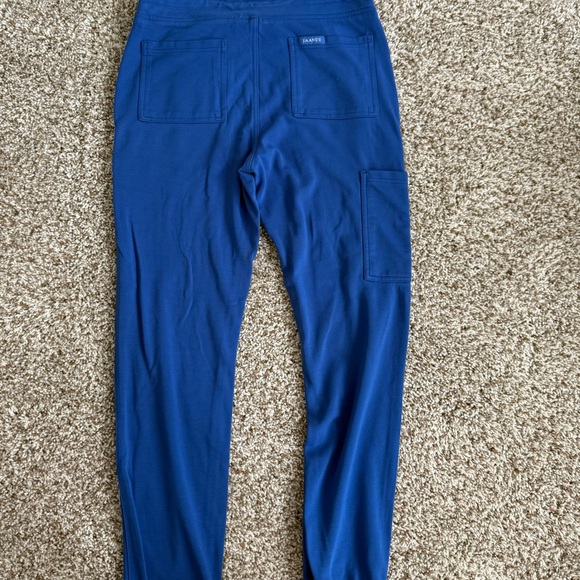 Jaanuu scrub set. Small - Picture 2 of 3